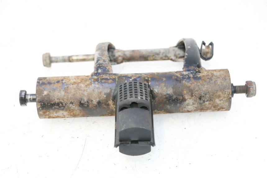 photo de SUPPORT MOTEUR PIAGGIO TYPHOON 50 (2000 - 2009) - Autre angle de vue