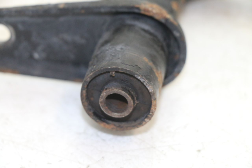 photo de SUPPORT MOTEUR PIAGGIO VESPA PK FL 2T 50 (1990 - 1996) - Gros plan technique