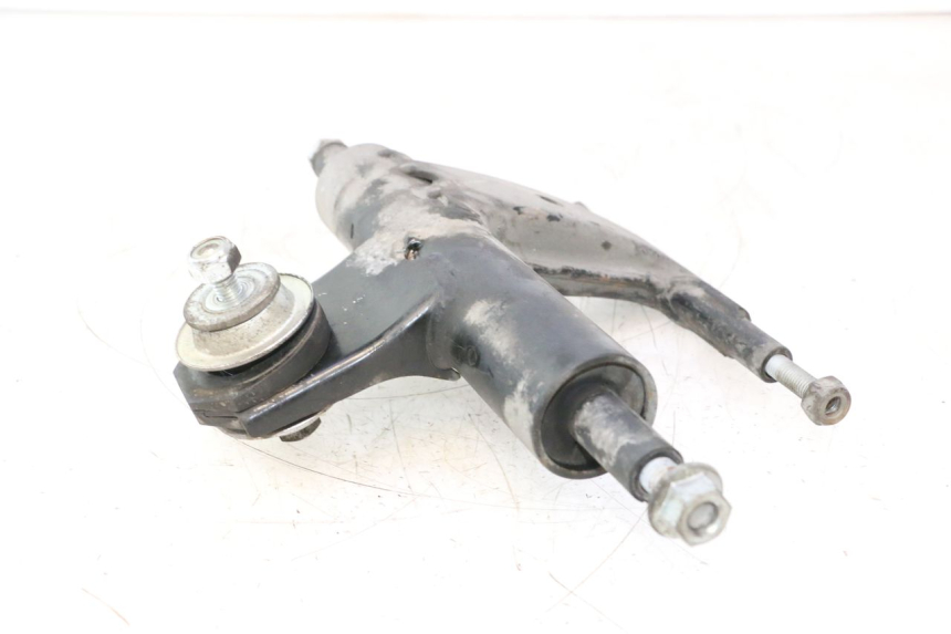 photo de SUPPORT MOTEUR PIAGGIO VESPA PRIMAVERA 2T 50 (2013 - 2018) - Gros plan technique