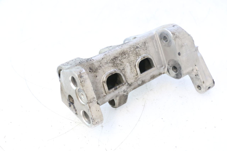 photo de SUPPORT MOTEUR HONDA VFR FI RC46 800 (1998 - 2001) - Détail de la pièce