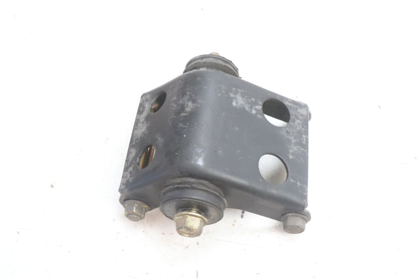 photo de SUPPORT MOTEUR DAELIM VJ ROADWIN 125 (2004 - 2007) - Autre angle de vue