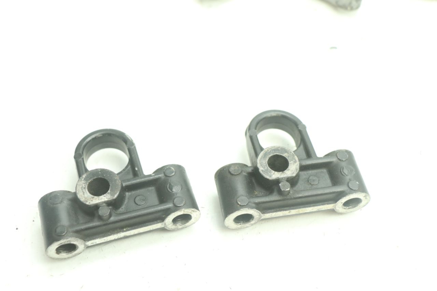 photo de SUPPORT MOTEUR YAMAHA WAVE RUNNER GP R 1200 (2000 - 2003) - Gros plan technique