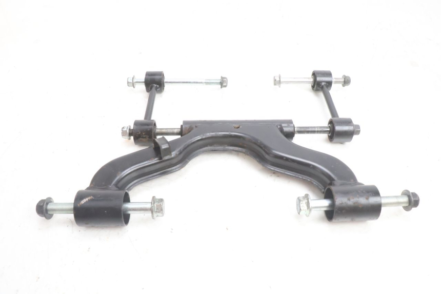 photo de SUPPORT MOTEUR YAMAHA X-MAX XMAX 125 (2010 - 2013) - Zoom état d’usage