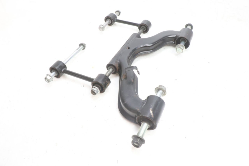photo de SUPPORT MOTEUR YAMAHA X-MAX XMAX 125 (2010 - 2013) - Autre angle de vue
