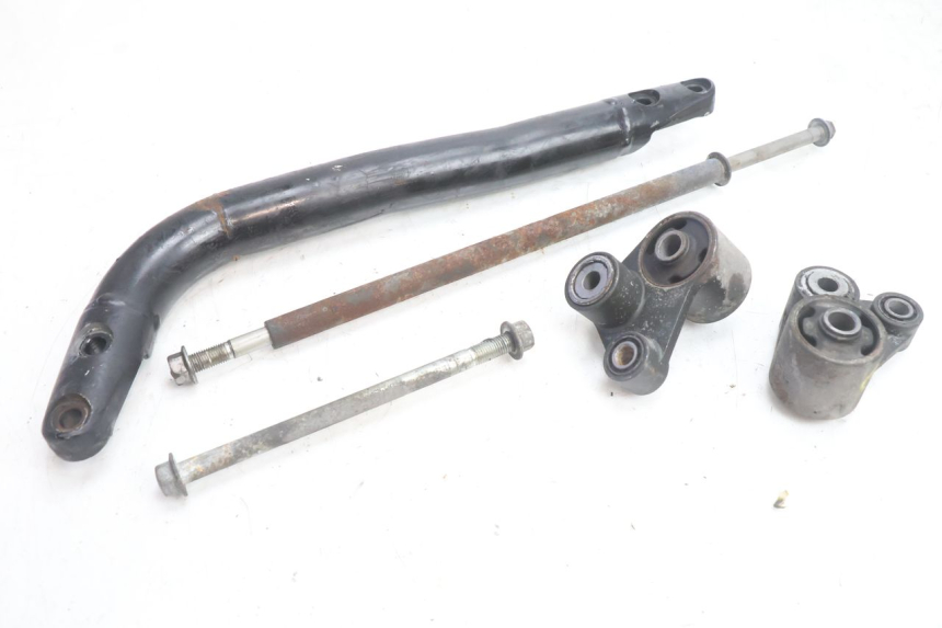 photo de SUPPORT MOTEUR YAMAHA XJR 1300 (1998 - 2002) - Vue principale