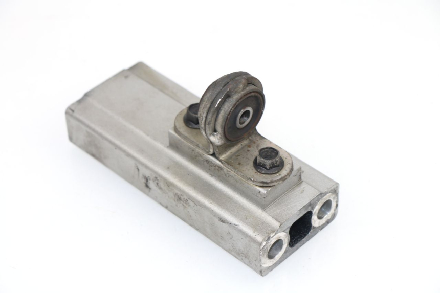 photo de SUPPORT MOTEUR YAMAHA FZ6 FAZER 600 (2007 - 2010)