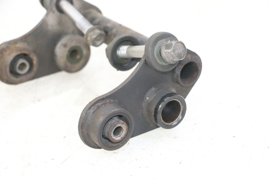 photo de SUPPORT MOTEUR YAMAHA FZS FAZER 600 (2001 - 2003)