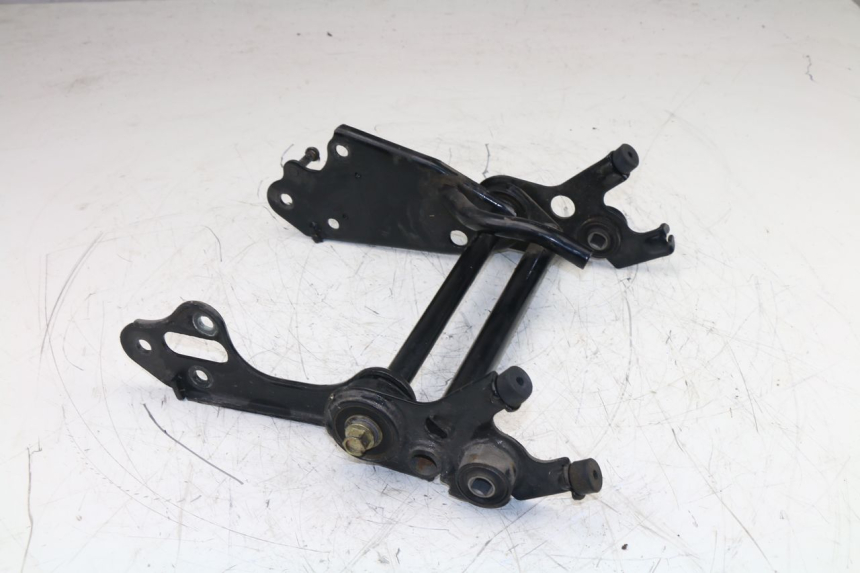 photo de SUPPORT MOTEUR YAMAHA VITY 125 (2008 - 2013)