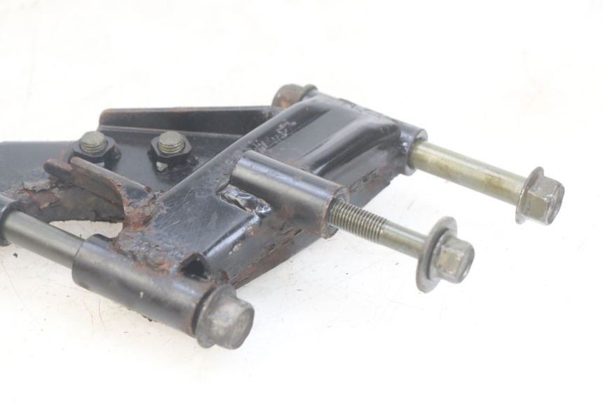 photo de SUPPORT MOTEUR YAMAHA YP MAJESTY 400 (2004 - 2008)