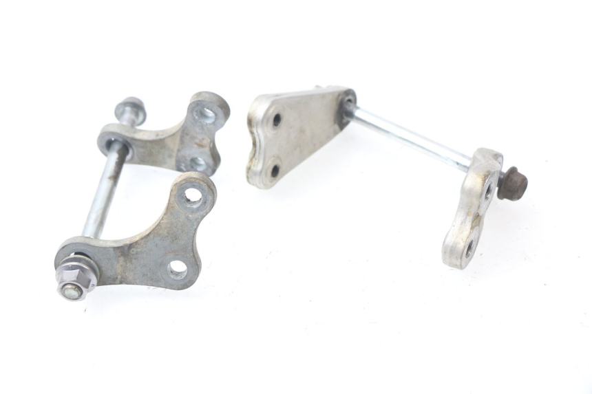photo de SUPPORT MOTEUR YAMAHA YZF YZ-F 450 (2018 - 2021) - Détail de la pièce