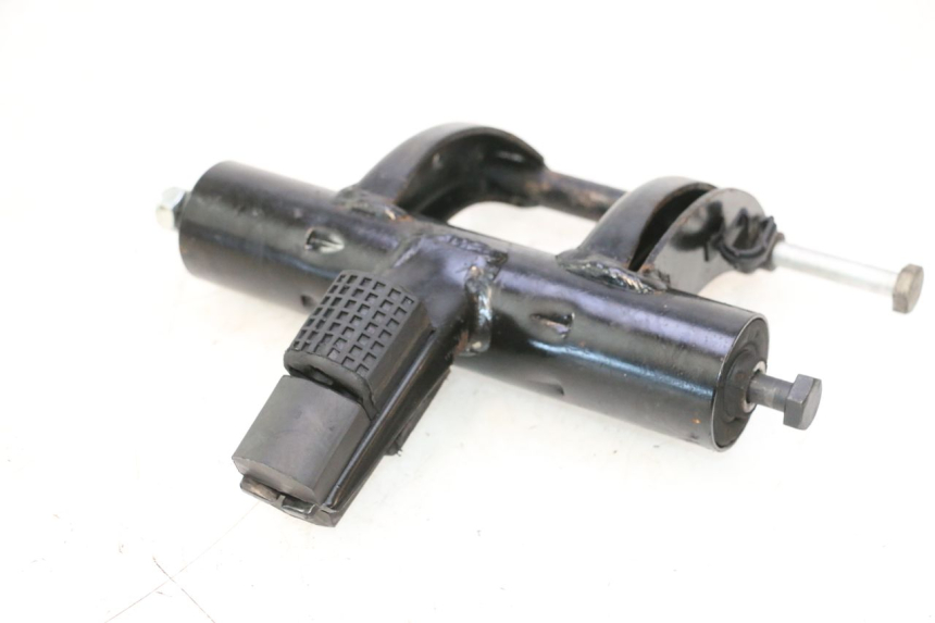 photo de SUPPORT MOTEUR PIAGGIO ZIP 2T 50 (2009 - 2019) - Gros plan technique