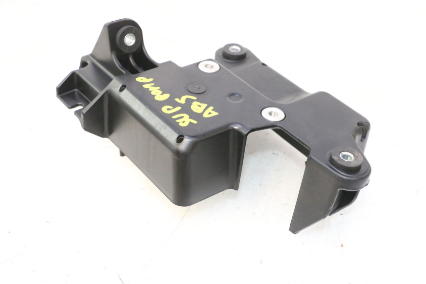 photo de SUPPORT POMPE ABS PIAGGIO MP3 HPE 530 (2022 - 2026) - Zoom état d’usage