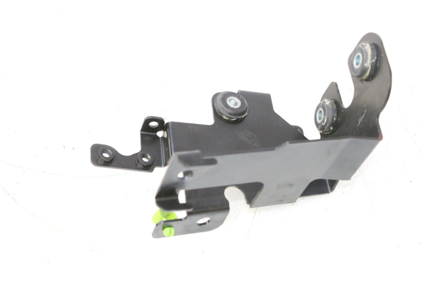 photo de SUPPORT POMPE ABS PEUGEOT SATELIS 125 (2013 - 2018) - Zoom état d’usage