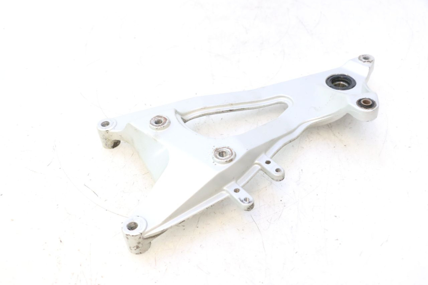 photo de SUPPORT POT  CF MOTO E-CHARM 125 (2005 - 2008) - Points de fixation