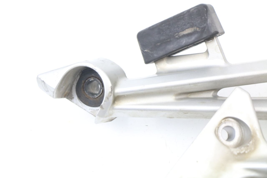 photo de SUPPORT POT  YAMAHA FJR ABS 1300 (2006 - 2012) - Gros plan technique