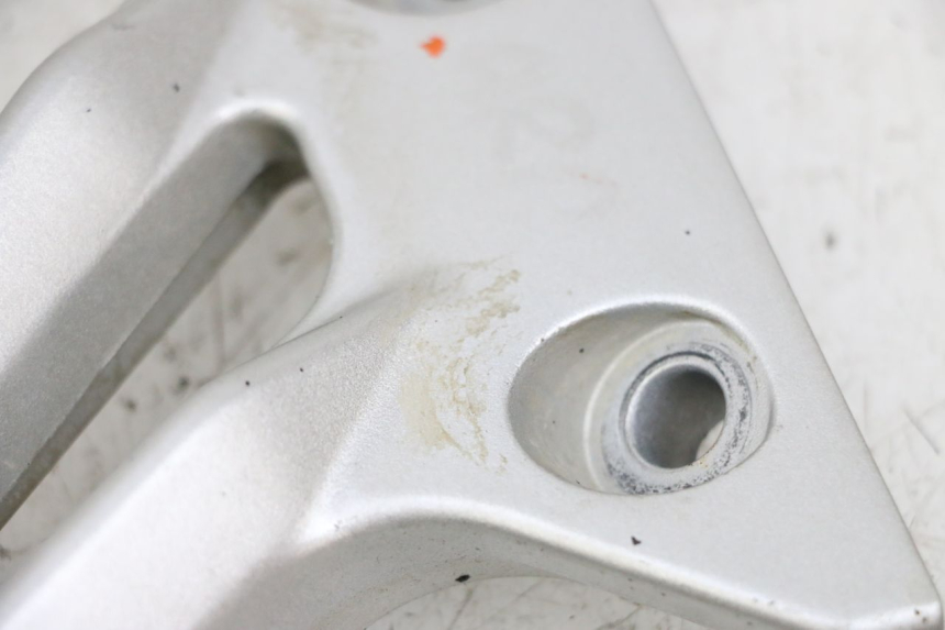 photo de SUPPORT POT  YAMAHA FJR ABS 1300 (2006 - 2012) - Points de fixation