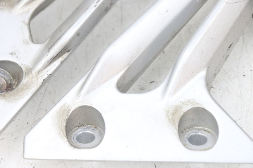 photo de SUPPORT POT  YAMAHA FJR ABS 1300 (2006 - 2012) - Vue d’ensemble