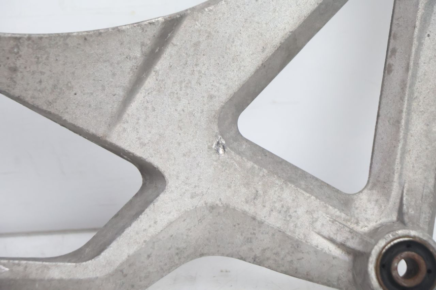 photo de SUPPORT POT  GILERA GP 800 (2007 - 2013) - Détail de la pièce
