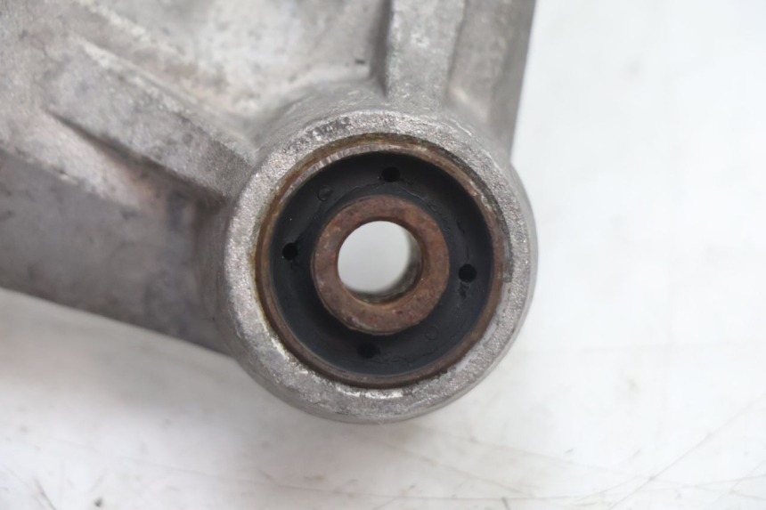 photo de SUPPORT POT  GILERA GP 800 (2007 - 2013) - Gros plan technique