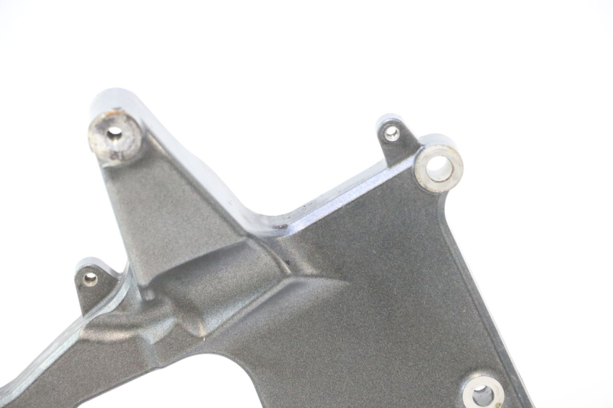 photo de SUPPORT POT  PIAGGIO MP3 HPE 530 (2022 - 2026) - Gros plan technique