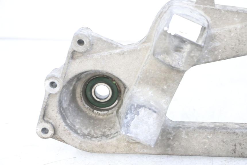 photo de SUPPORT POT PIAGGIO MP3 LT 400 (2007 - 2012) - Points de fixation