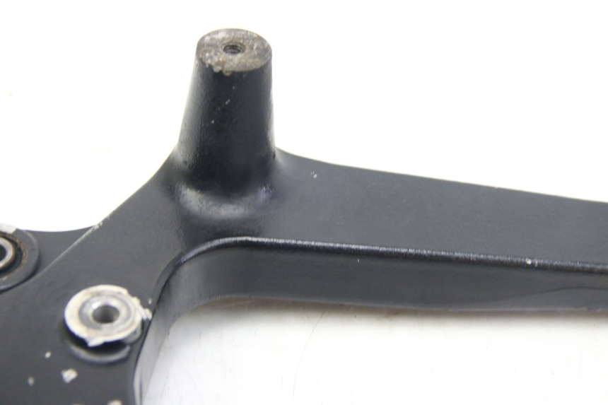 photo de SUPPORT POT SUZUKI SIXTEEN 125 (2008 - 2010)