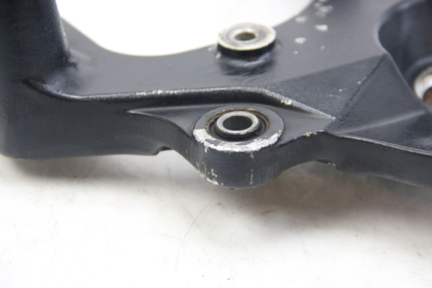 photo de SUPPORT POT SUZUKI SIXTEEN 125 (2008 - 2010)
