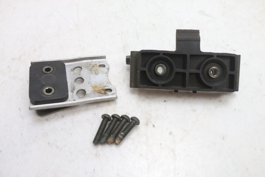 photo de SUPPORT RESERVOIR YAMAHA FJR 1300 (2001 - 2005) - Autre angle de vue