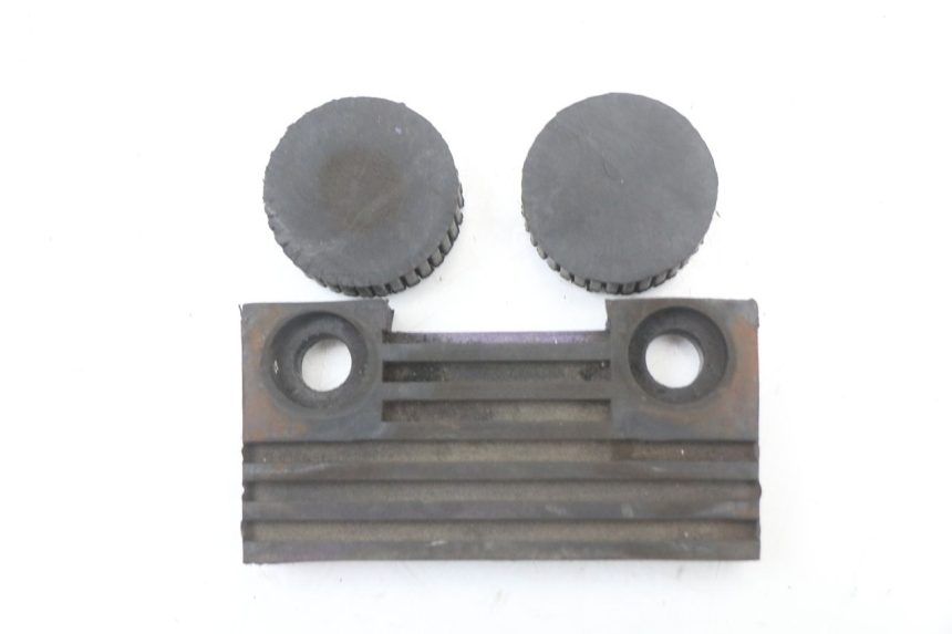 photo de SUPPORT RESERVOIR SUZUKI GN 125 (1997 - 2000)