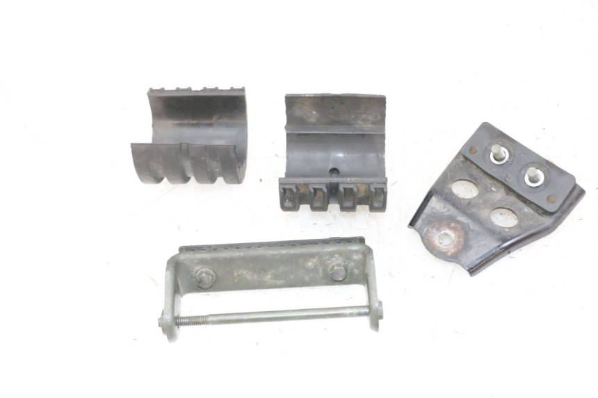 photo de SUPPORT RESERVOIR YAMAHA FZS FAZER 600 (2001 - 2003)