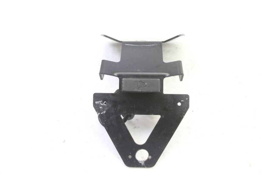 photo de SUPPORT DE PLAQUE SUZUKI GSR 750 (2011 - 2017)