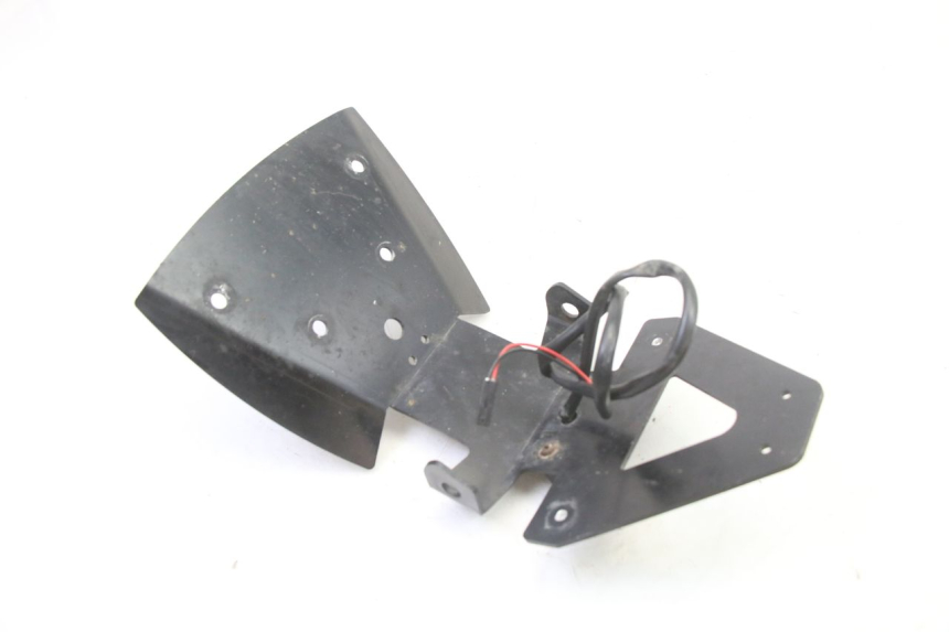 photo de SUPPORT DE PLAQUE SUZUKI GSR 750 (2011 - 2017)
