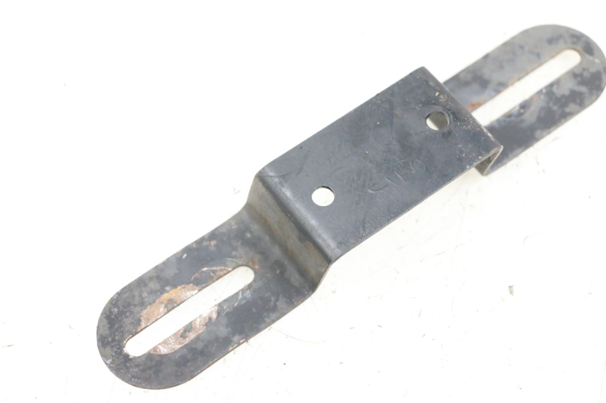 photo de SUPPORT DE PLAQUE SUZUKI VL INTRUDER 125 (2004 - 2007)