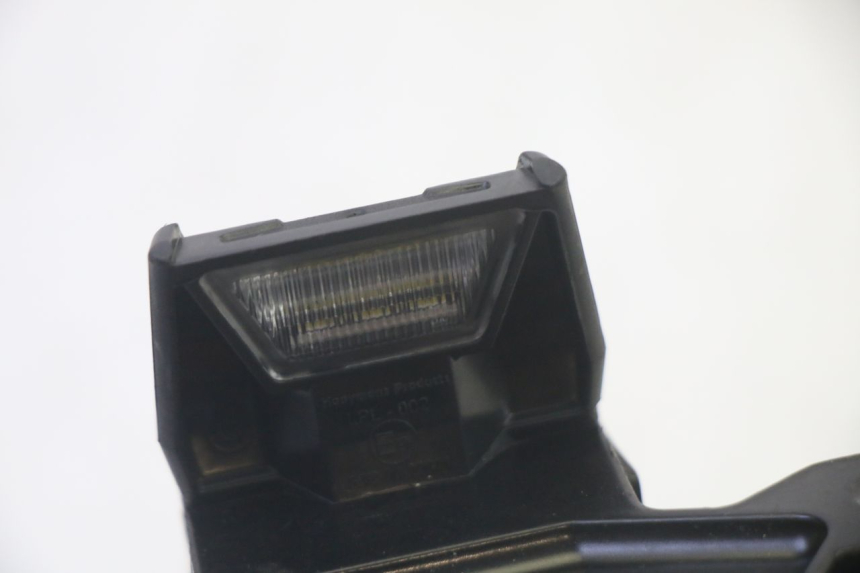 photo de SUPPORT DE PLAQUE YAMAHA TRICITY 300 (2020 - 2024) - Autre angle de vue