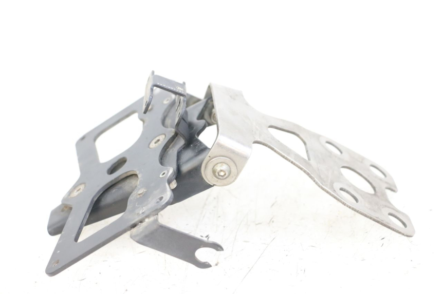 photo de SUPPORT DE PLAQUE YAMAHA XJ6 ABS 600 (2008 - 2016)