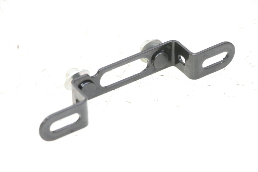 photo de SUPPORT DE PLAQUE YAMAHA XMAX X-MAX 125 (2021 - 2025)