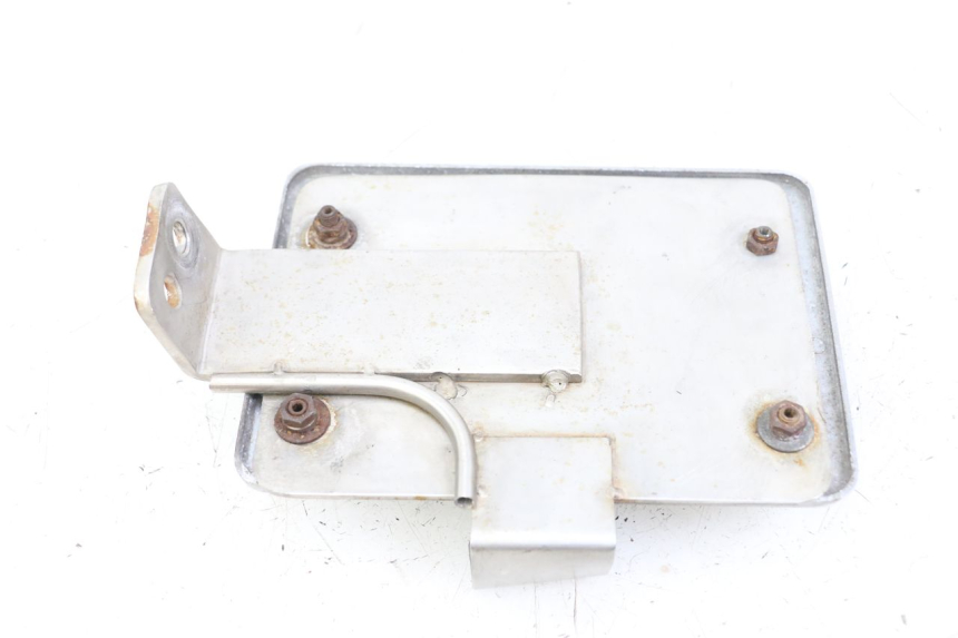 photo de SUPPORT DE PLAQUE YAMAHA XVS DRAG STAR DRAGSTAR 650 (1997 - 2007) - Points de fixation