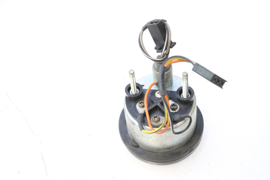 photo de TABLEAU DE BORD SUZUKI GSX F GSXF 750 (1988 - 1998) - Autre angle de vue