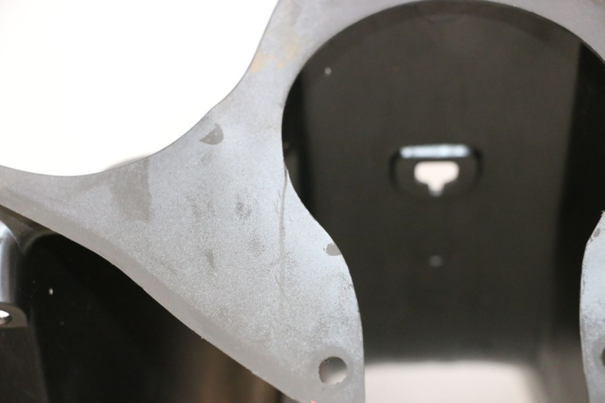 photo de TABLIER INTERIEUR KYMCO AGILITY 4T 50 (2018 - 2022) - Autre angle de vue