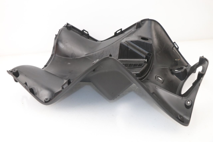 photo de TABLIER INTERIEUR KYMCO AGILITY CITY 16P 125 (2015 - 2021) - Détail de la pièce