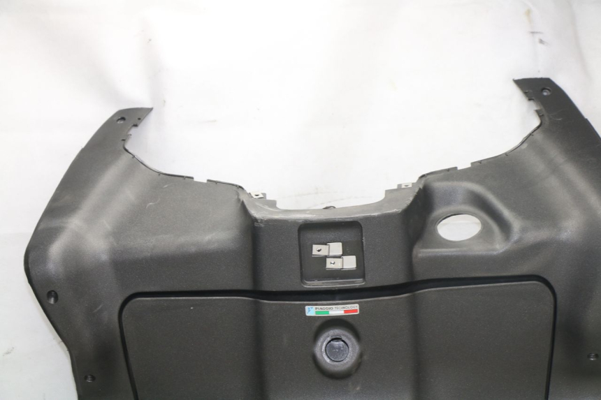 photo de TABLIER INTERIEUR APRILIA ATLANTIC S 125 (2010 - 2013)