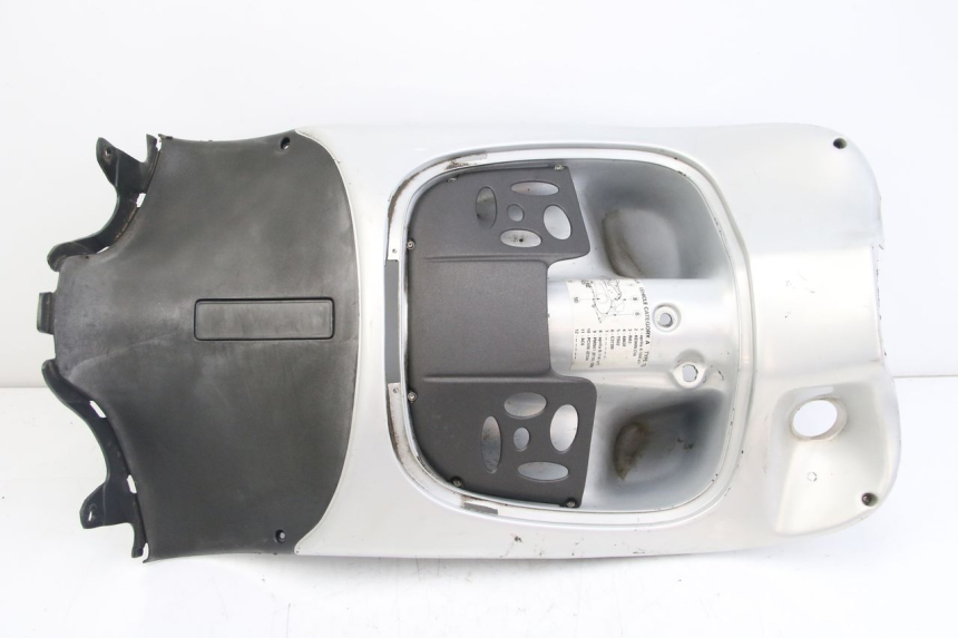 photo de TABLIER INTERIEUR APRILIA SCARABEO 4T 50 (2009 - 2017)