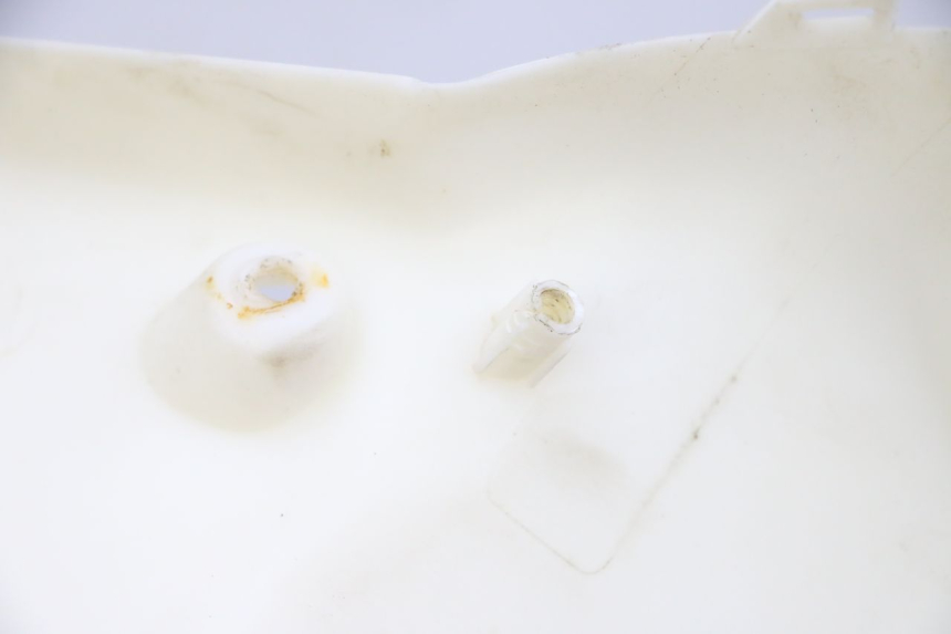 photo de TABLIER INTERIEUR MBK BOOSTER SPIRIT NAKED 50 (2004 - 2017) - Zoom état d’usage