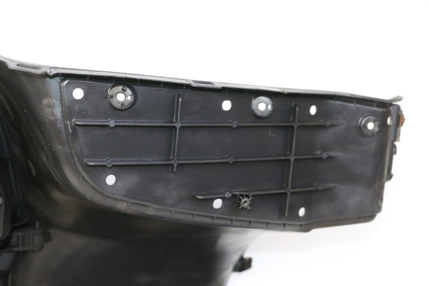 photo de TABLIER INTERIEUR SUZUKI BURGMAN 125 (2007 - 2014)