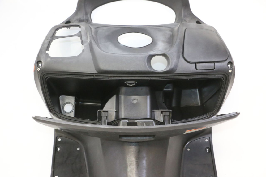 photo de TABLIER INTERIEUR SUZUKI BURGMAN 125 (2007 - 2014)