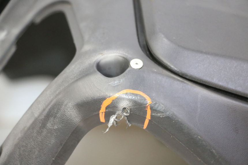 photo de TABLIER INTERIEUR SUZUKI BURGMAN 125 (2007 - 2014)