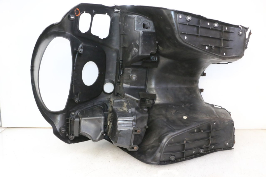 photo de TABLIER INTERIEUR SUZUKI BURGMAN 125 (2007 - 2014)