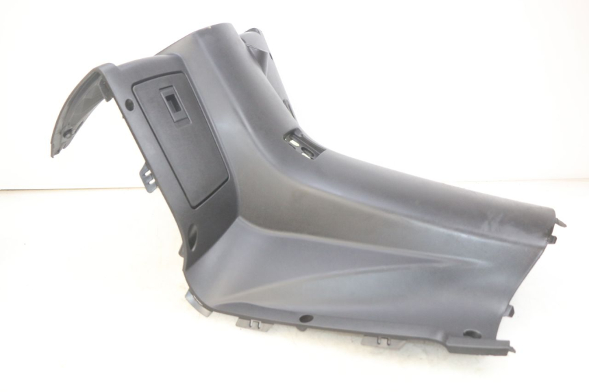 photo de TABLIER INTERIEUR PEUGEOT CITYSTAR AIR 125 (2014 - 2017) - Détails caractéristiques