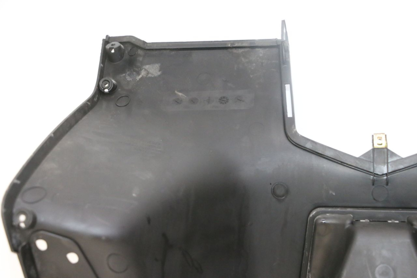 photo de TABLIER INTERIEUR KYMCO DINK STREET 125 (2009 - 2014) - Marquages et références