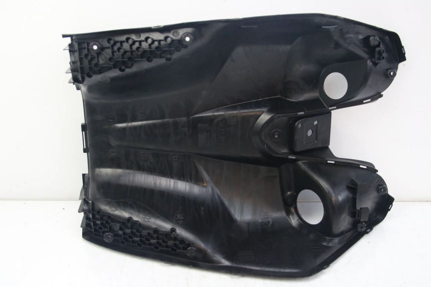 photo de TABLIER INTERIEUR YAMAHA D'ELIGHT DELIGHT 125 (2017 - 2020) - Détail de la pièce